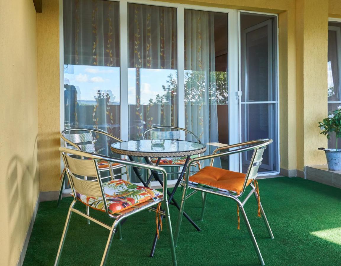 Hotel Sea Star Приморско Εξωτερικό φωτογραφία