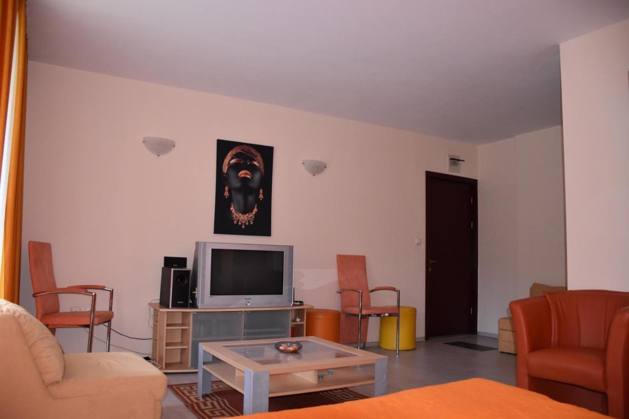 Hotel Sea Star Приморско Εξωτερικό φωτογραφία